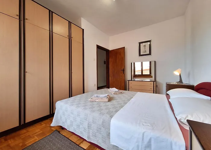 Sandra Novi Vinodolski