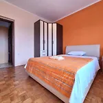 Sandra Apartment *