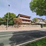 Sandra Apartment Novi Vinodolski