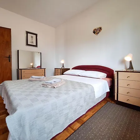 Sandra Apartment Novi Vinodolski