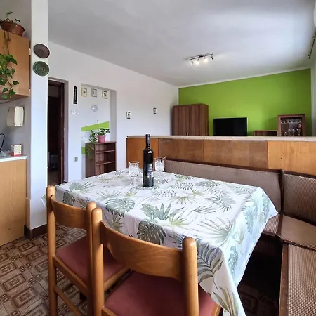 Sandra * Novi Vinodolski